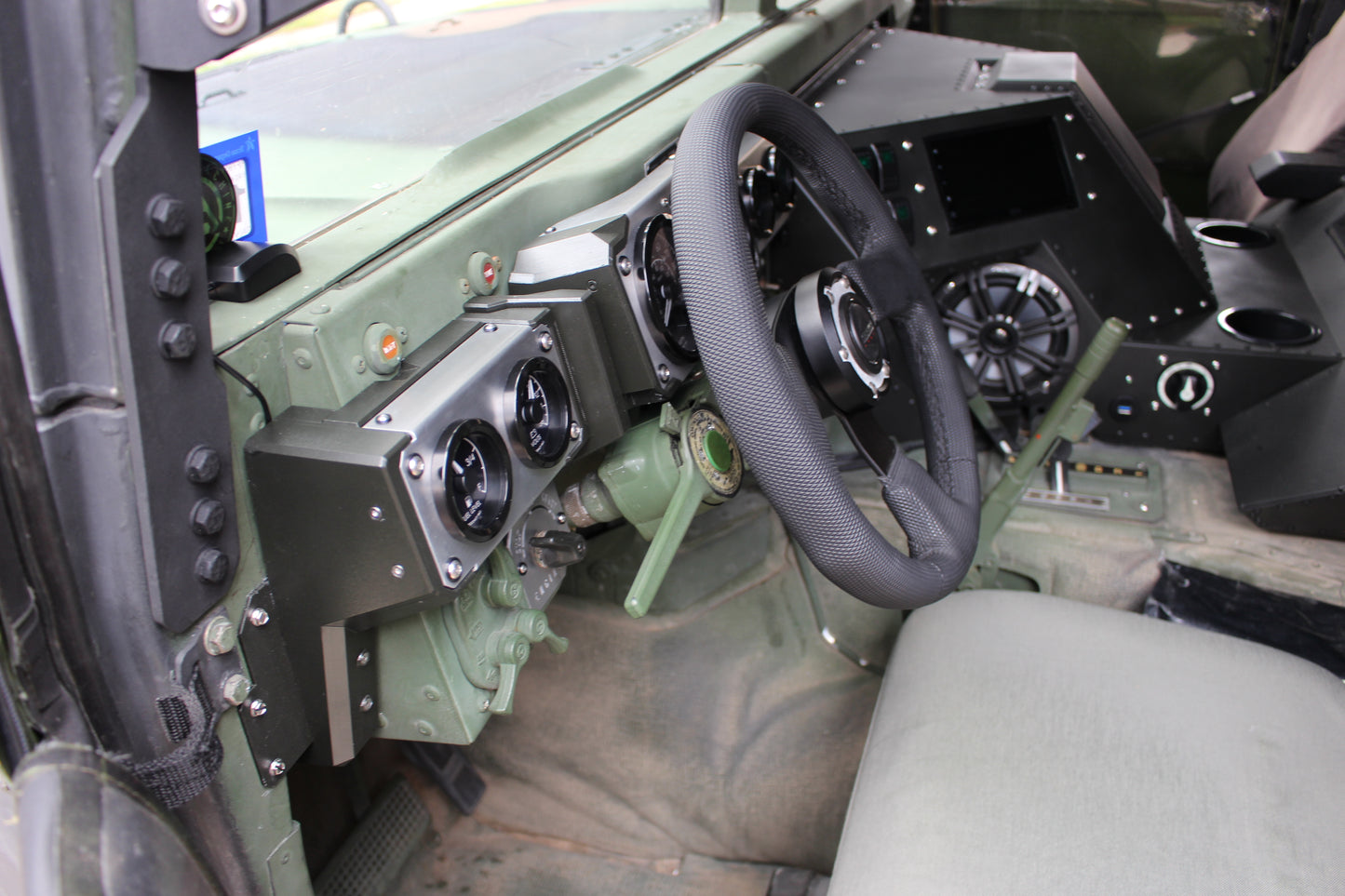 Humvee ® Front Dash Kit