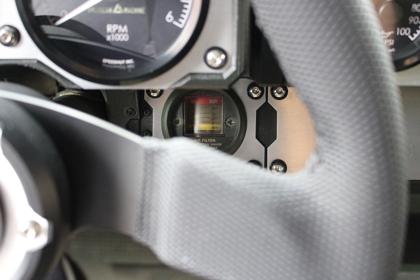 Humvee ® Front Dash Kit